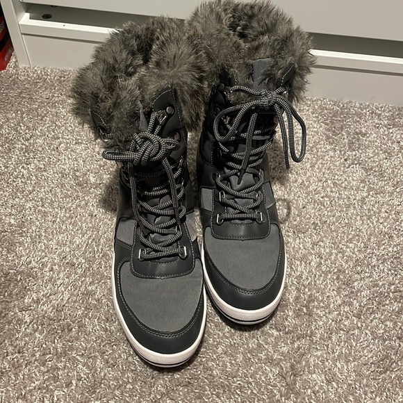 Cougar Waterproof Winter Boots - Picture 2 of 3